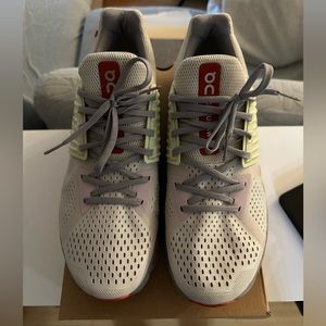 on cloud swift running shoes sz 11